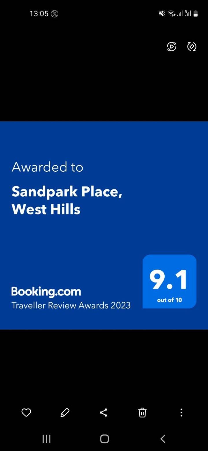 Sandpark Place, West Hills Mile 11 Exteriör bild